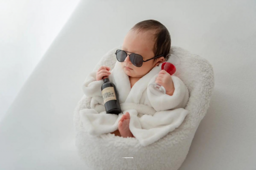 阿克苏宝宝嘴唇上翘